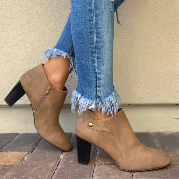 Buckle Shoes - NIB Tan High Heel Comfortable Ankle Booties